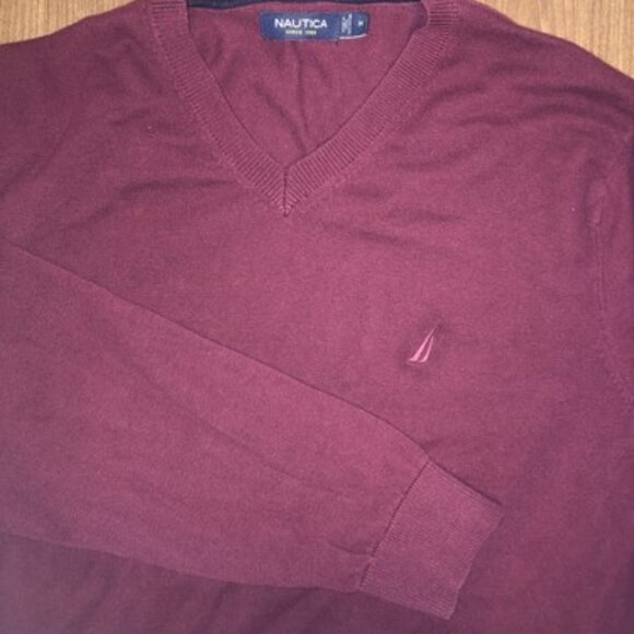 Nautica Sweater Red Maroon V Neck Mens Size Medium Soft Dark Red Logo Sailing - Picture 1 of 7